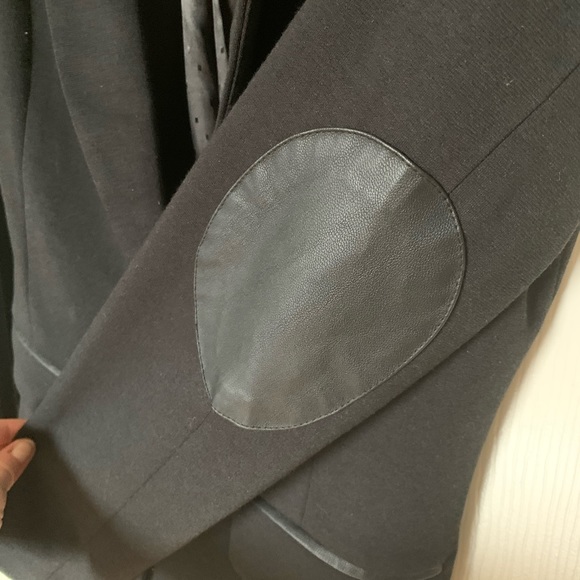Black blazer with faux leather elbow detail - Picture 3 of 3
